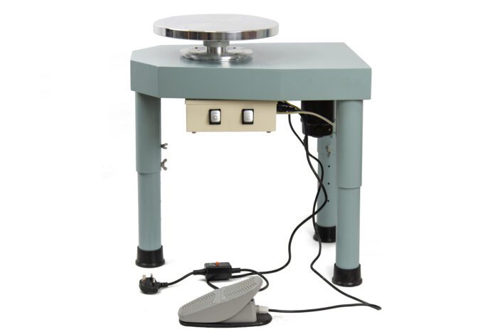 Torno para Escuelas y Principiantes – Modelo CR300L - Imagen 3